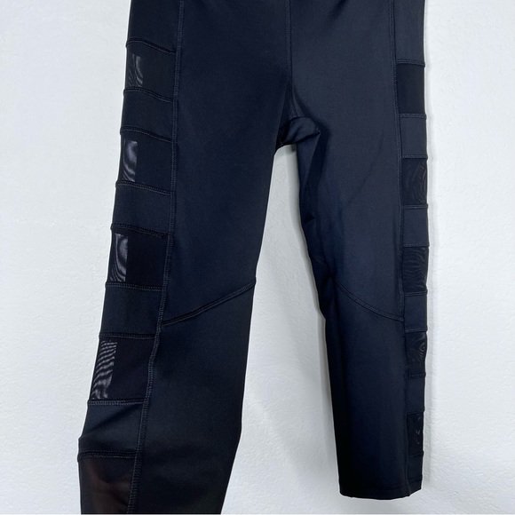 Forever 21 Sheer Cut Out Workout Leggings - Picture 5 of 6